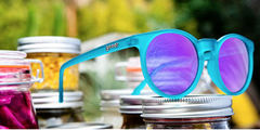 Load image into Gallery viewer, Goodr Polarized Sunglasses - The Circle Gs
